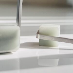 [Spring Tide] Cube Linear Earrings